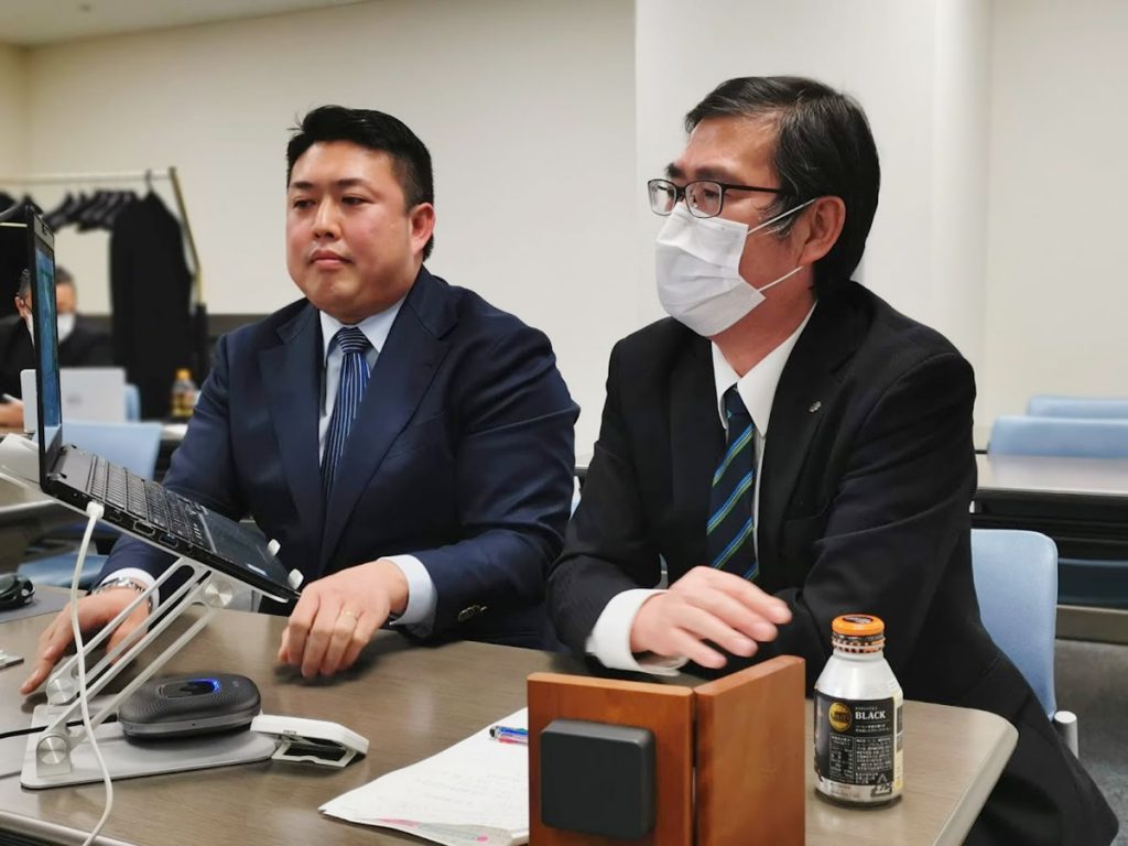 株式会社総合環境分析　取締役会長 石渡裕氏、代表取締役 石渡壮氏